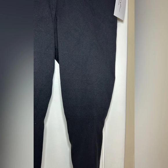 NWT Spiritual Gangster Black Lightweight Super Comfy Leggings Size M/L - Picture 6 of 7
